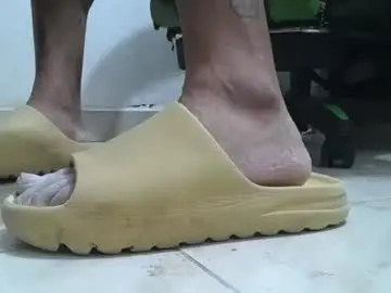 Chaturbate Private Sex Chat of srfindomfeet_