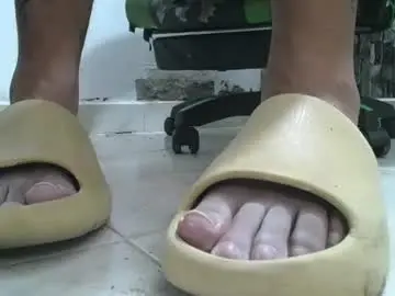 Chaturbate Sex Cam of srfindomfeet_