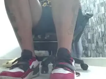 Chaturbate Adult Video Chat of srfindomfeet_