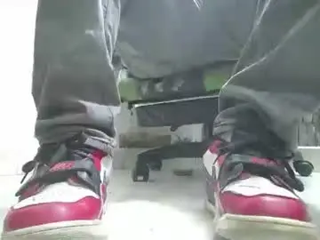 Chaturbate Private Sex Chat of srfindomfeet_