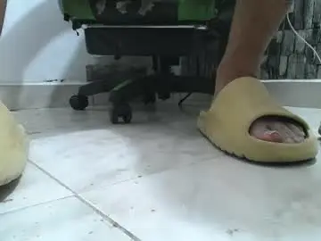 Chaturbate Live Sex of srfindomfeet_