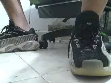 Chaturbate Adult Webcam of srfindomfeet_
