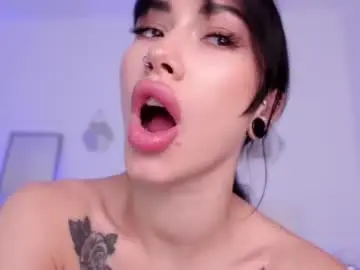 Chaturbate Watch Live Sex Cams of miladenver