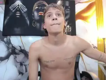 Chaturbate Live Sex Cam of mono_blonde