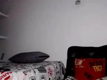 Chaturbate Free Live Porn of sexseason777