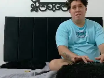 Chaturbate Adult Video Chat of pinkqueen23