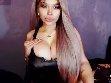 Chaturbate Best live sex cam show of hotsexyhugetrans