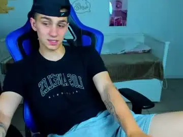 Chaturbate Adult Video Chat of frank_mooree