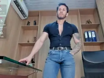 Chaturbate Nude Webcam of george_diesell_
