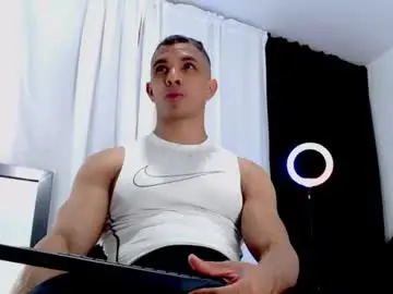 Chaturbate Best live sex cam show of antonywebb94