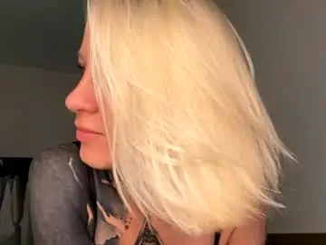 Chaturbate Live Porn of blonde_fuck_couple
