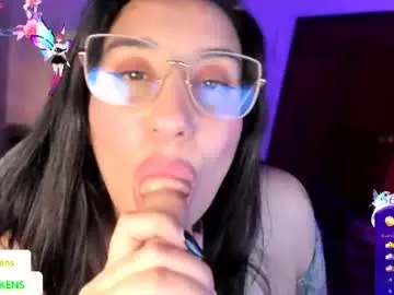 Chaturbate Best live sex cam show of tellme_maddie