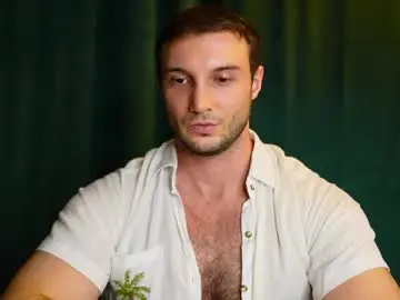 Chaturbate Live Sex Cam of tom_fordd