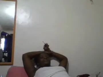 Chaturbate Live Sex Cam of vee_tommy