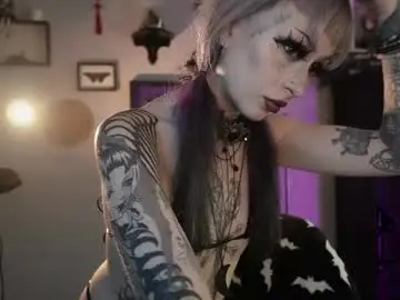 Chaturbate Best live sex cam show of insania_999