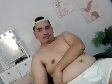 Chaturbate Free Live Porn of ure_fattytoy143