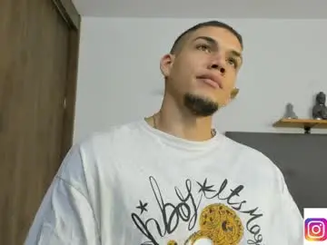 Chaturbate Private Sex Chat of axel_taylor21