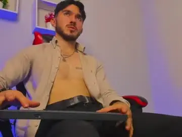 Chaturbate Live Sex Cam of dantee_blake