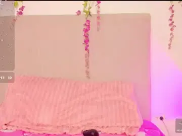 Chaturbate Live Sex Cam of chloe_peach_