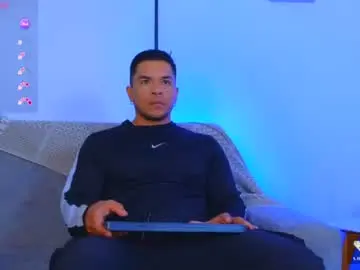 Chaturbate Watch Live Sex Cams of esteban_de_louise