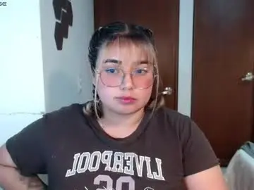 Chaturbate Sex Cam of yini_angel07