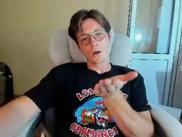 Chaturbate Adult Video Chat of deni_boy99