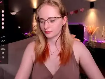 Chaturbate Live Sex Cam of sheslinki