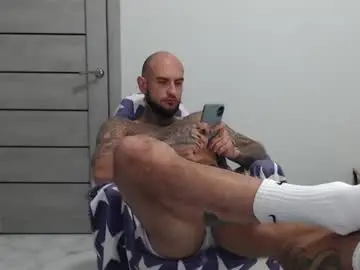 Chaturbate Nude Webcam of maxi_foxxx