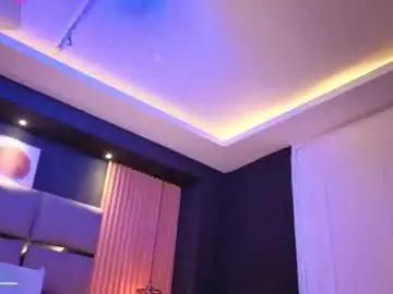 Chaturbate Live Sex Cam of lauroberts