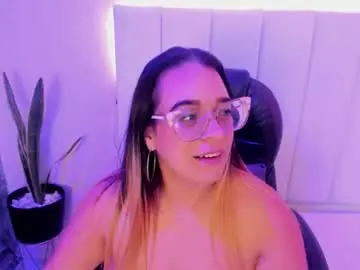 Chaturbate Live Sex Cam of mhonikbelucci