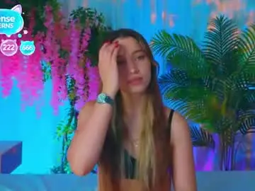 Chaturbate Sex Cam of aliviafarrell