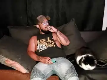 Chaturbate Watch Live Sex Cams of brownboyt