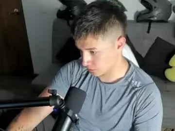 Chaturbate Watch Live Sex Cams of sam_potteer