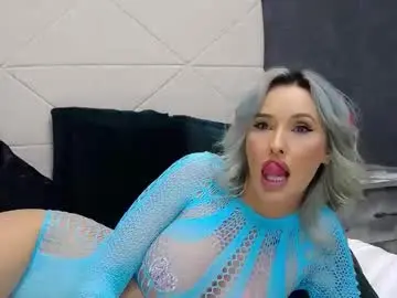 Chaturbate Free Porn Cam of issasmyth