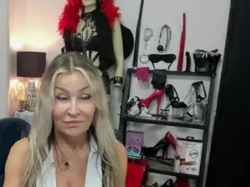Chaturbate Live Sex Cam of crystalxohotty
