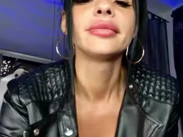 Chaturbate Adult Video Chat of charlott3_1