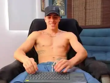 Chaturbate Nude Webcam of ethangreey1