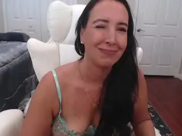 Chaturbate Live Sex Cam of krissy2024