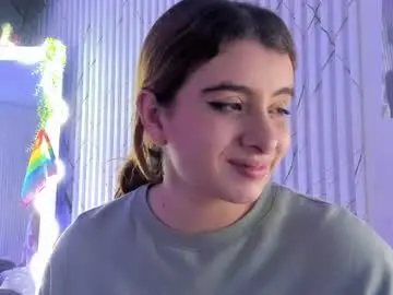 Chaturbate Live Sex Cam of naomy_tay1
