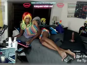Chaturbate Live Sex Cam of queenofwhiteice
