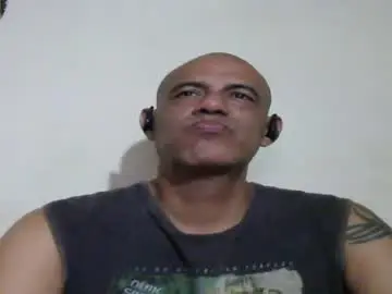 Chaturbate Nude Webcam of retlam37