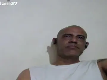 Chaturbate Sex Cam of retlam37