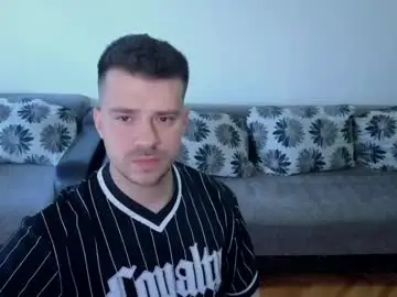 Chaturbate Adult Video Chat of johnnylove21