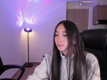 Chaturbate Live Porn of mikeyvioleta