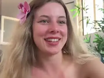 Chaturbate Free Live Porn of evymiuu