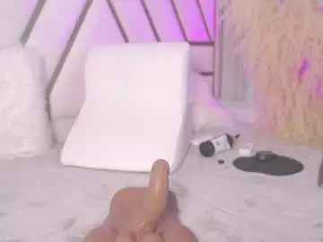 Chaturbate Free Porn Cam of sarahgrey18