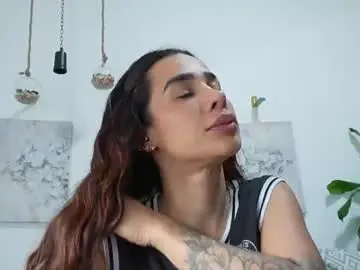 Chaturbate Sex Cam of katiecruz_