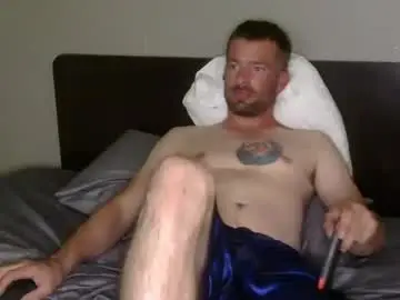 Chaturbate Nude Webcam of redheadlover828