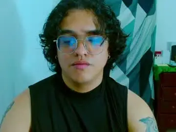 Chaturbate Nude Webcam of dan_blous
