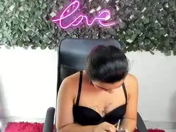 Chaturbate Live Porn of destinyhills_